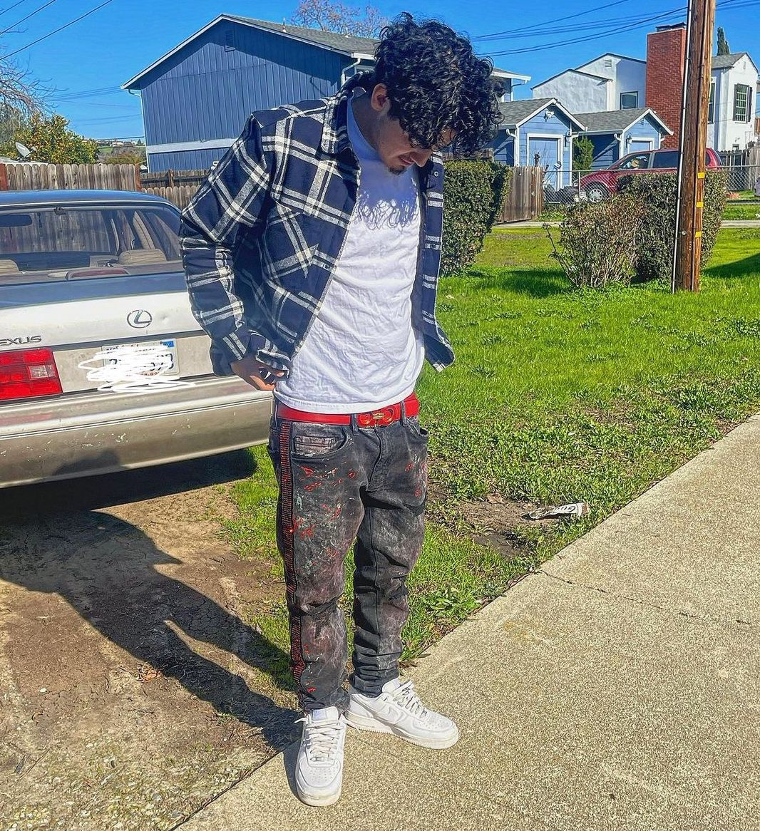 💫  @yunngchav0 (#ThizzlerVideoVS May 11, 2023)